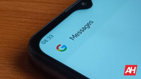 Google Messages Adds Chat Themes to Standard SMS Conversations Google Messages Adds Chat Themes to Standard SMS Conversations