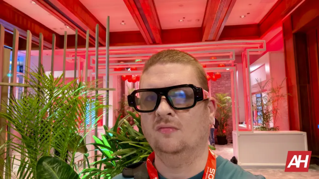 Snap Showcases ,195 Specs AR Glasses at Snapdragon Summit