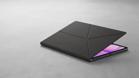 Galaxy Tab S12+ Book Cover Renders Surface in Two Colors Galaxy Tab S12+ Book Cover Renders Surface in Two Colors